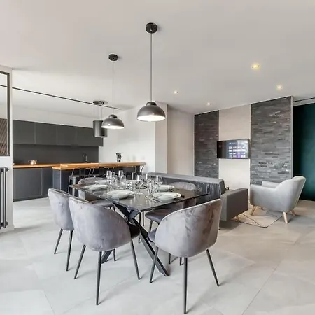 Zenbnb / Mont-blanc N°2 / Colocation / Tram 17 Apartament